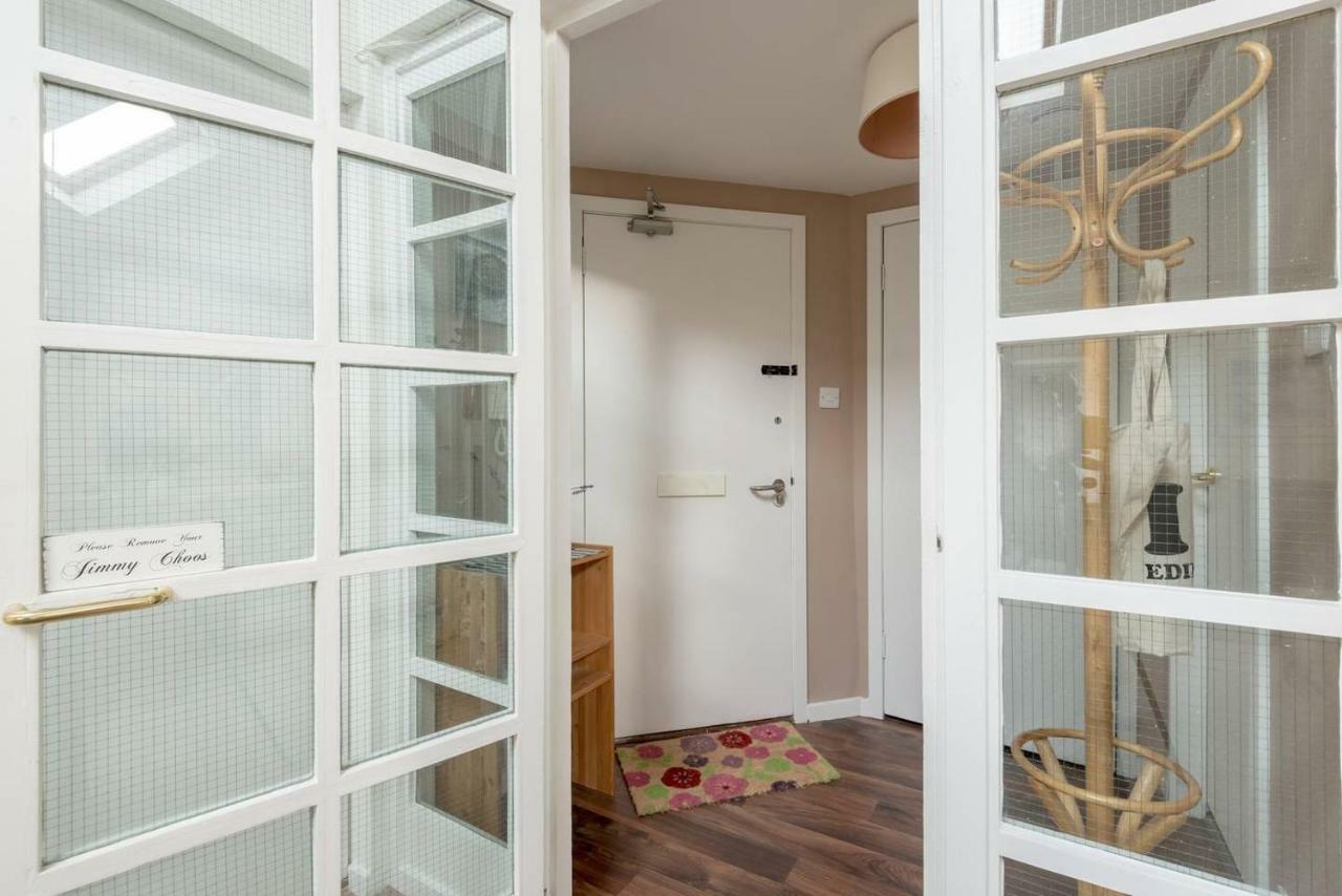 Апартаменты Joivy Loft At The Brewery With Free Parking Эдинбург Экстерьер фото